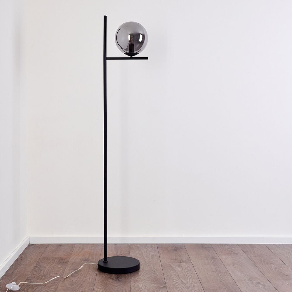 Hogatza staande lamp zwart