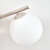 Moderne plafondlamp Koyoto met vier witte glazen bollen aan zandkleurige metalen stang