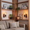 Wandlamp Lemou als leeslamp bij de bank, set van 2 met houten accentblok en open E27-fitting