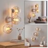 Moderne wandlamp Koyoto met drie ronde bollen in amber en helder, in clusteropstelling
