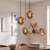 Sandkleurige clusterhanglamp Gastor met 3 rookkleurige glazen bollen voor de eettafel