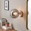 Moderne bolvormige wandlamp Gastor met rookglazen kap, armatuur in zandkleur, E14