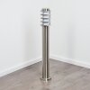 Moderne padverlichting met cilindrische lamellenkap, nikkelmatte constructie en witte kap