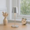 Brilliant moderne LED tafellamp Elora, conische zilveren kap, 2700 Kelvin warmwit
